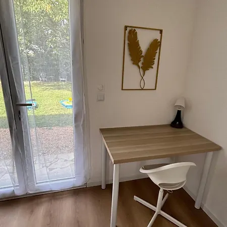 Domaine Familial- 3 Privatifs- 13 Pers- Jardin Et Parking Gratuit Ferienhaus *